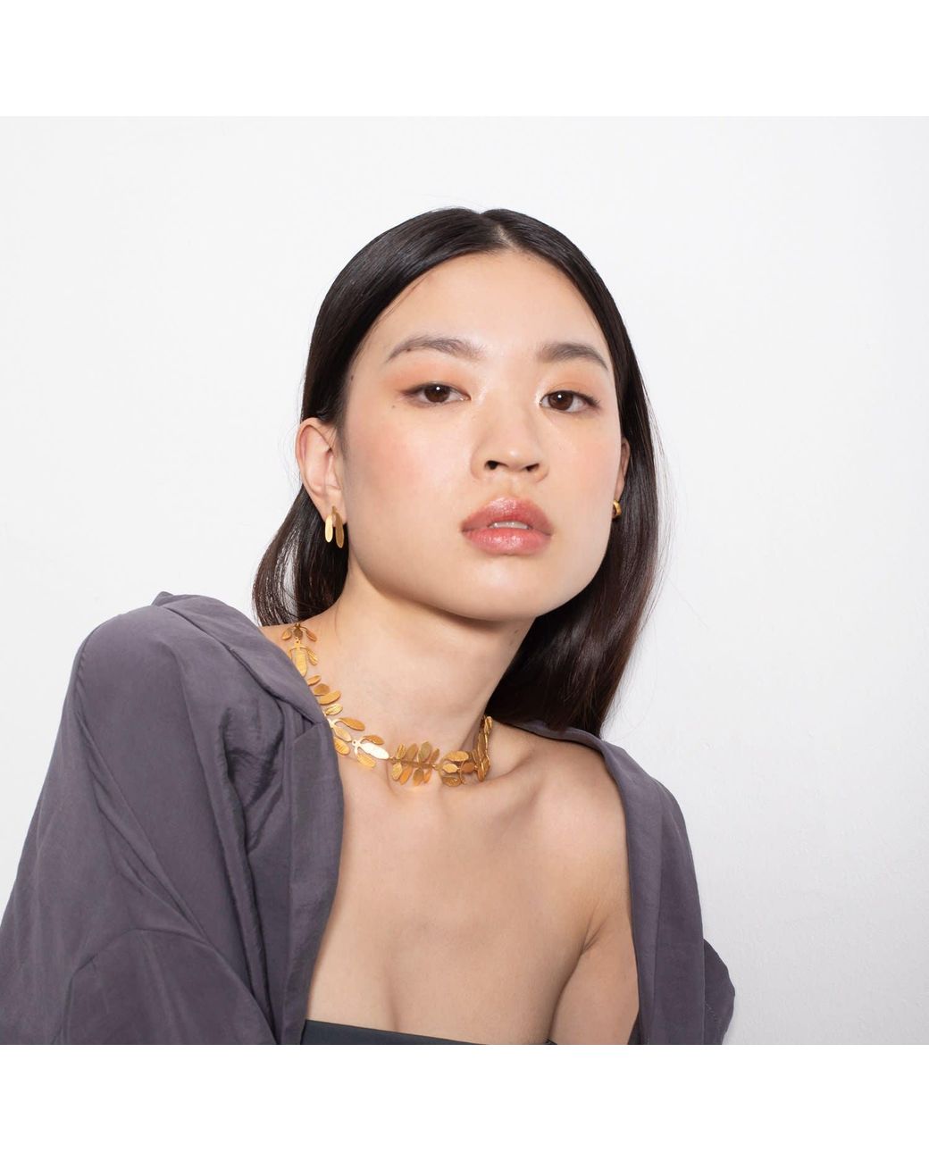 Joidart Metallic Golden Necklace Silvela