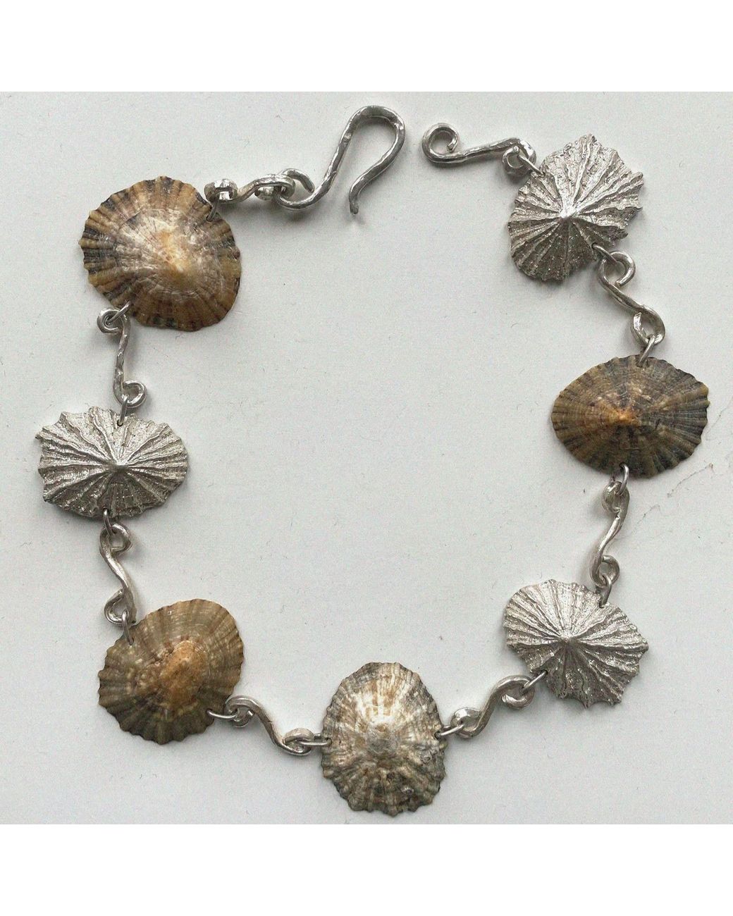 Raxada Metallic Llámpara Choker