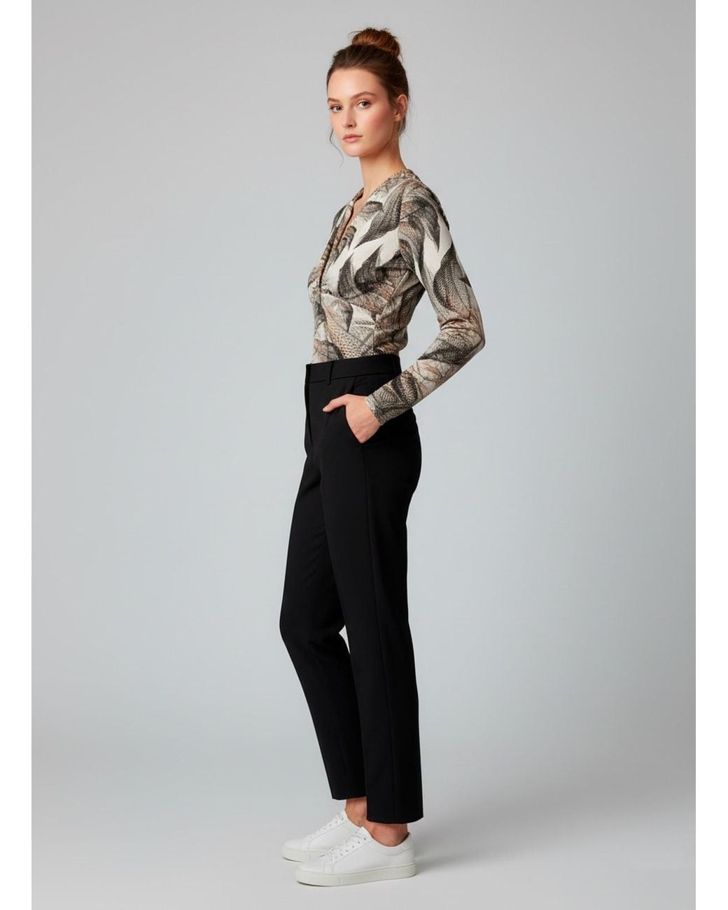 Conquista Natural Printed V-Neck Long-Sleeve Top With Artistic Leaf Motif