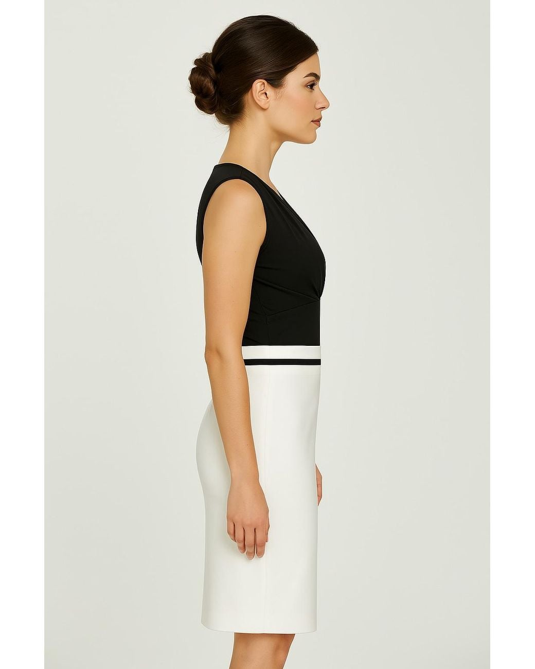Conquista White Fitted Pencil Skirt With Contrast Stripe
