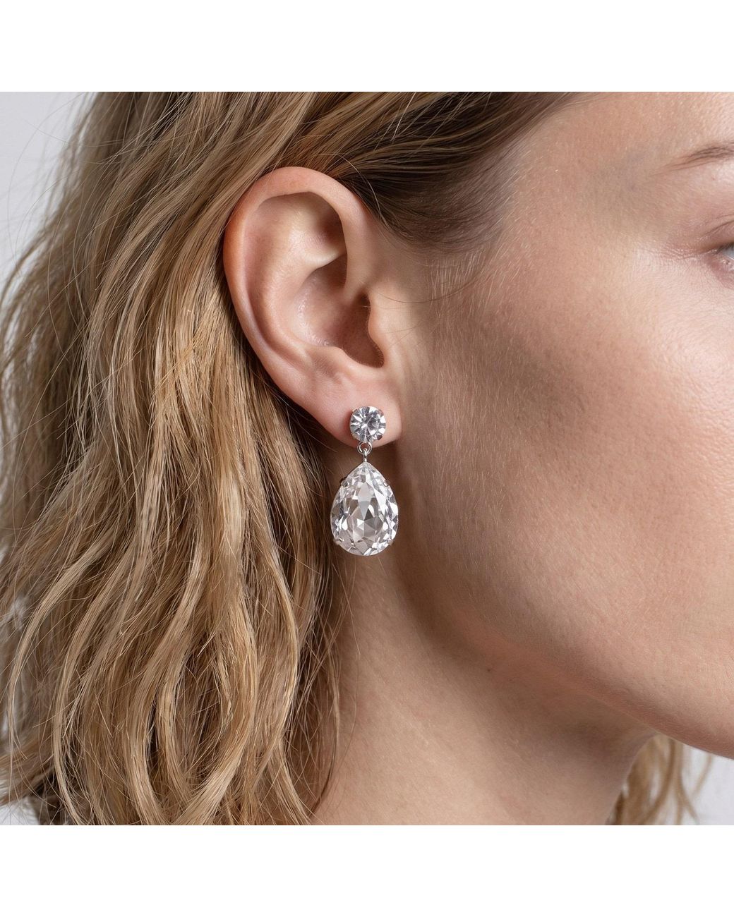 Modenaire Metallic Elegant Teardrop Crystal Necklace Earrings Set