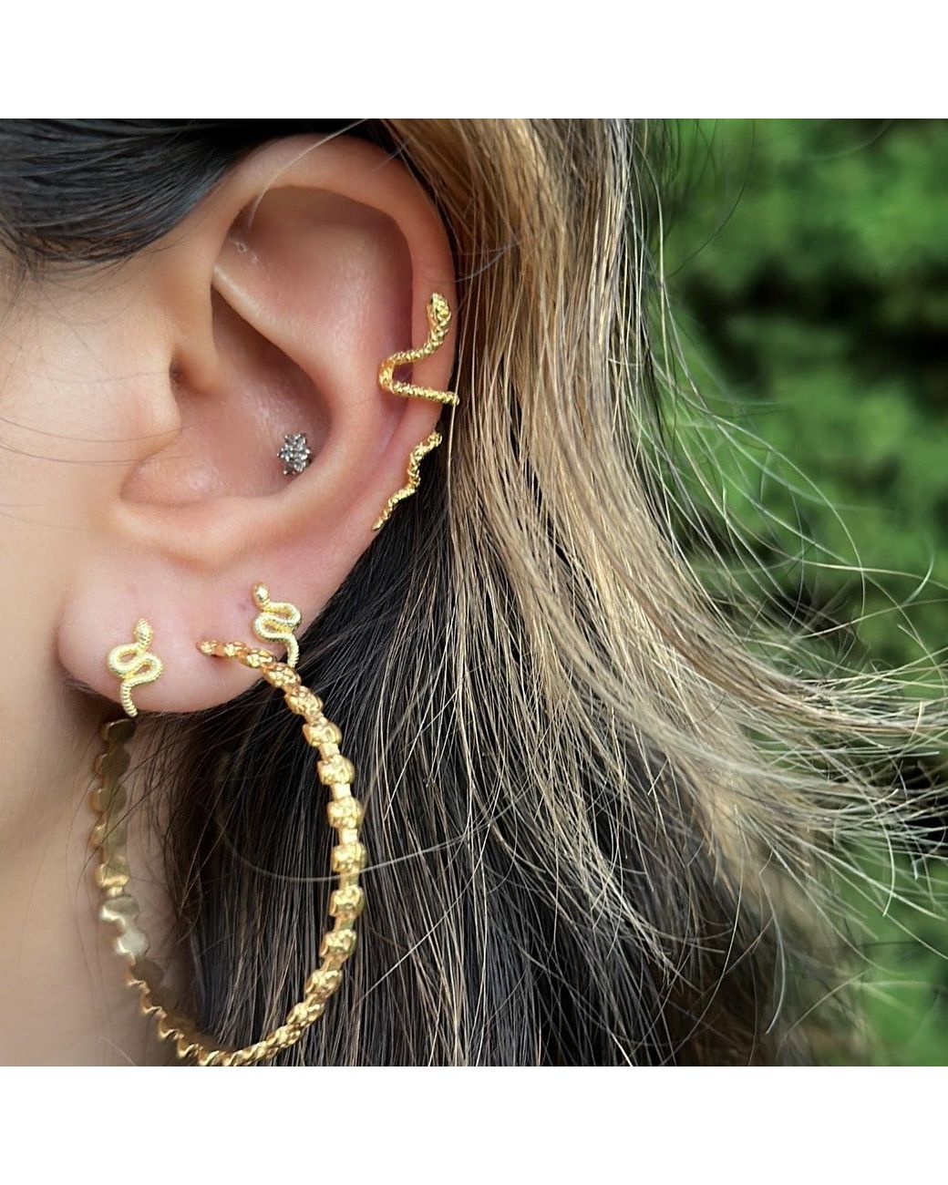 Jagged Halo Jewelry Metallic Serpent Stud Earrings