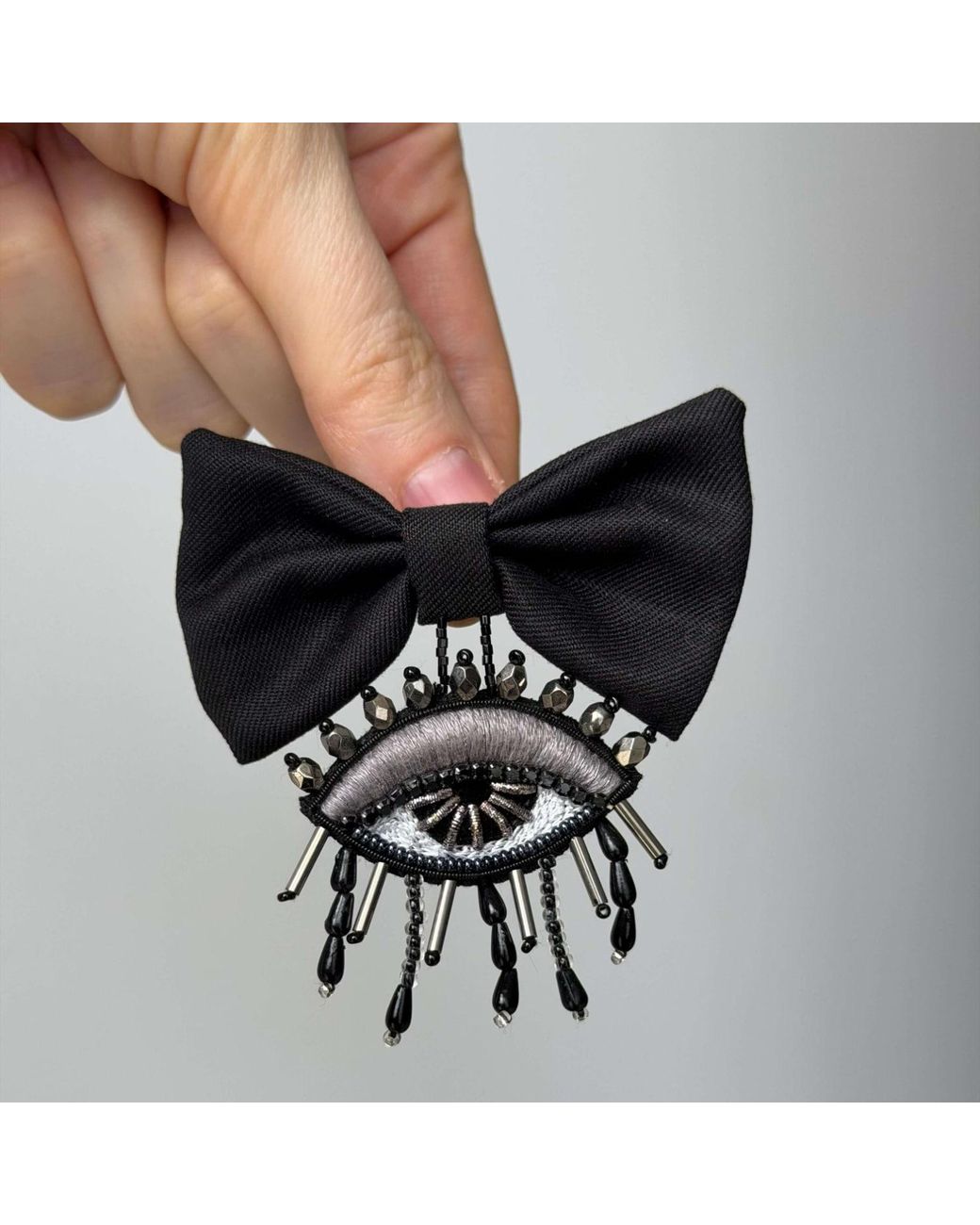 VETKA Black Eye Brooch With Bow – Obsidian Charm