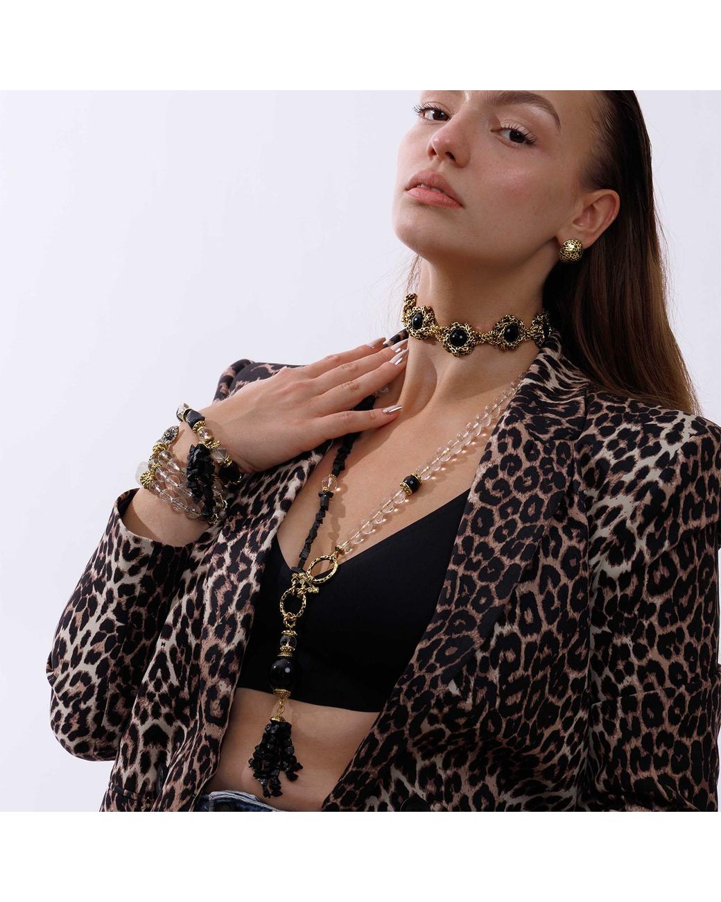 Bayemeyc Metallic Ravora Choker Necklace