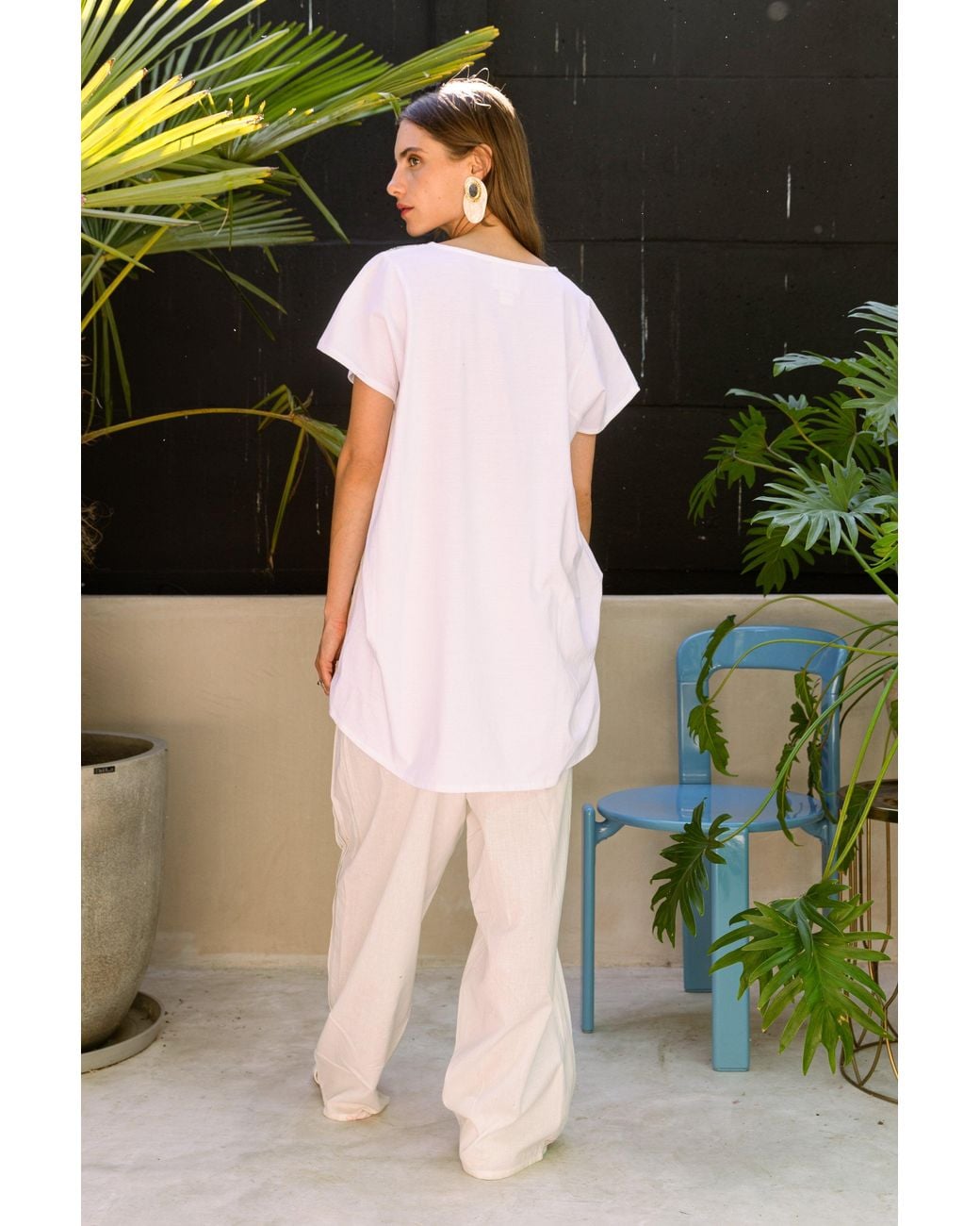 Em & Shi White Healing Herbs Oversize T-Shirt