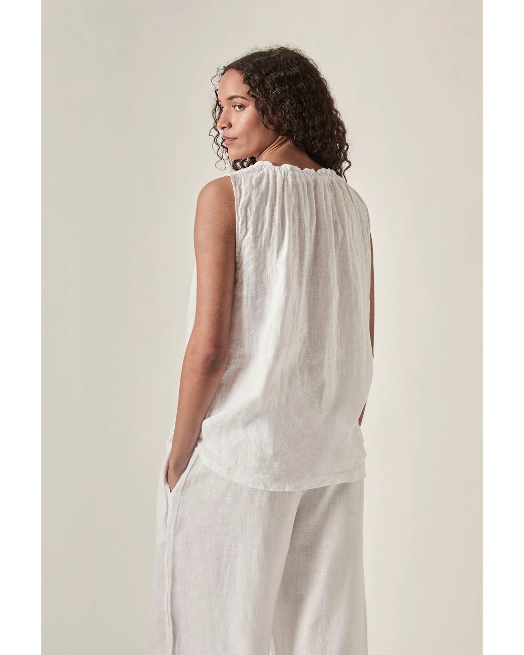 James Lakeland White Pure Linen Sleeveless Top