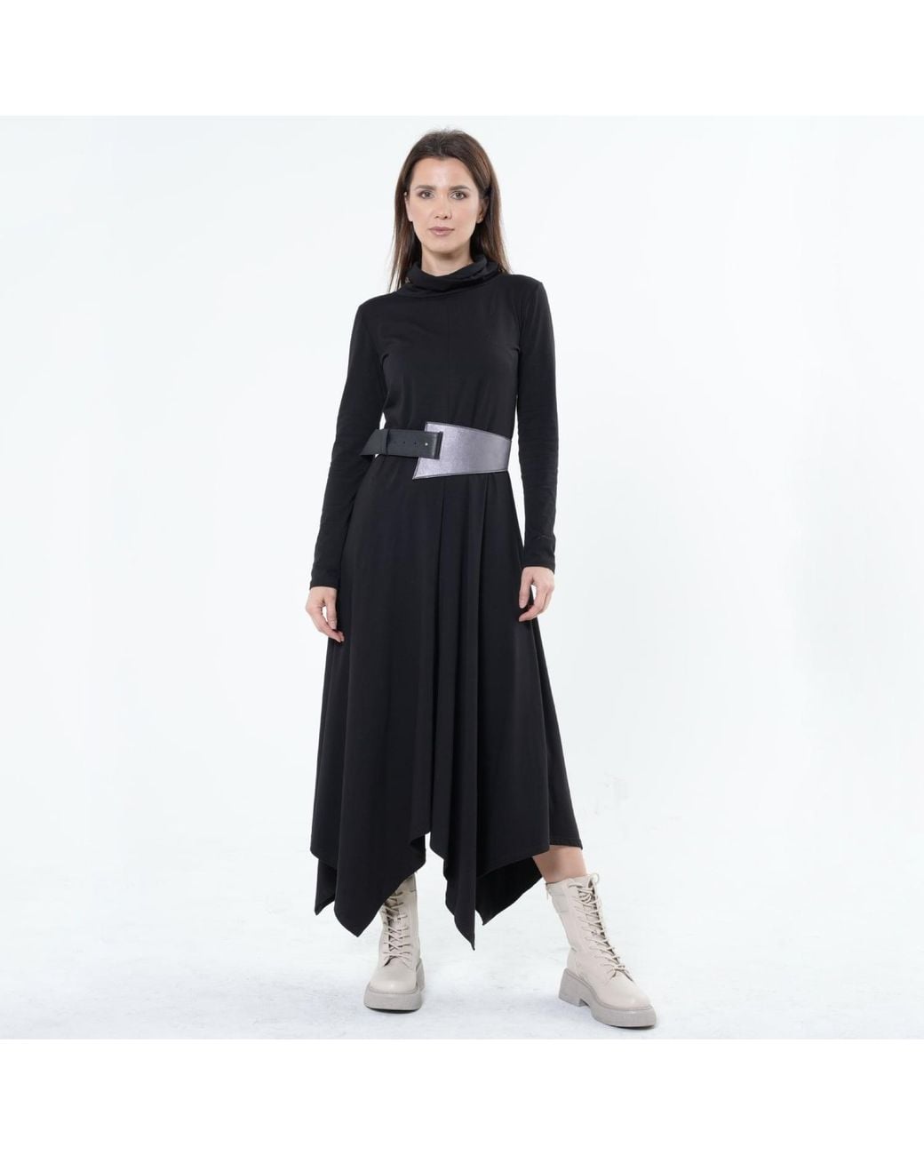 Metamorph Metallic Genuine Leather Waist Belt