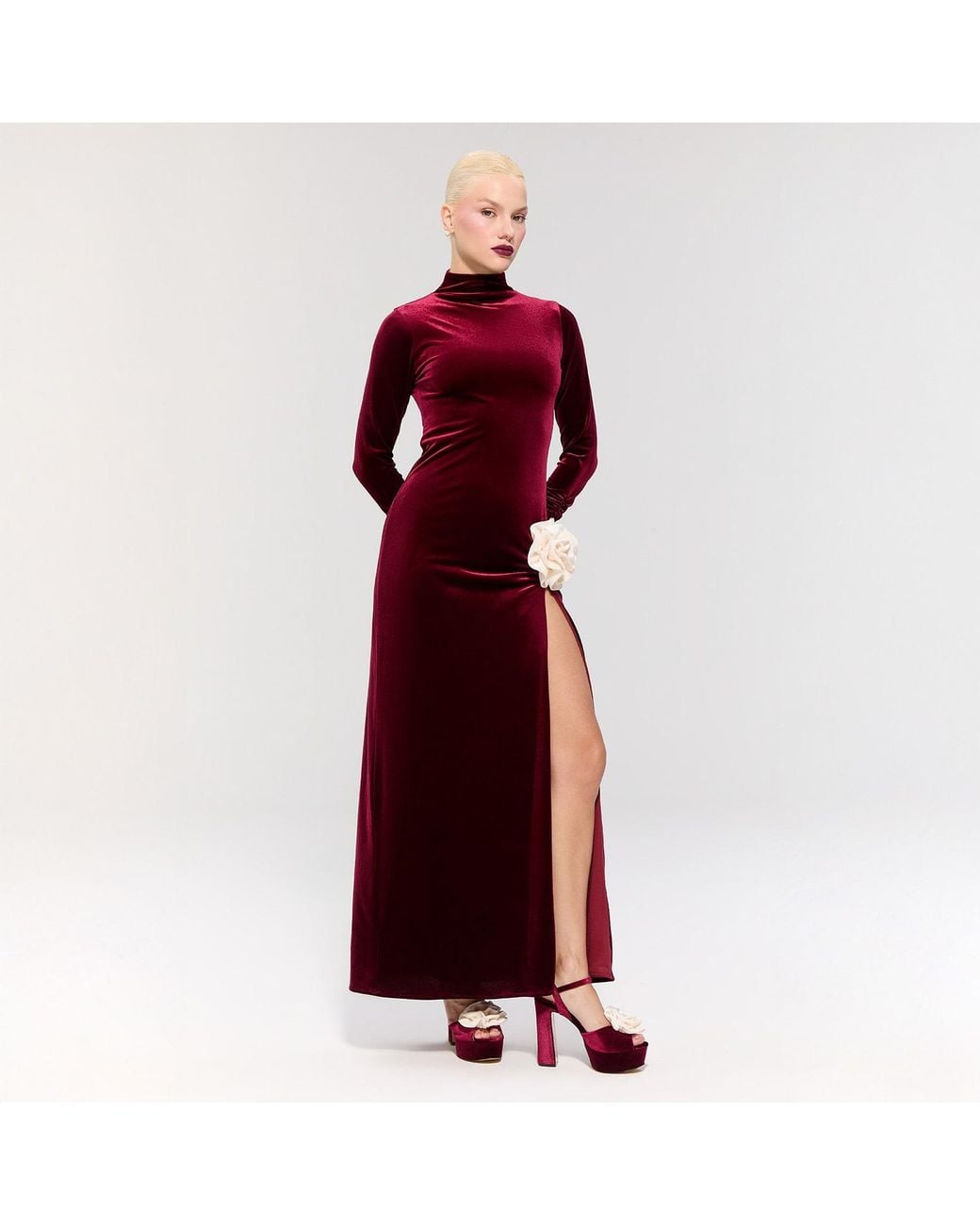 Nur Karaata Red Queen Chamber Burgundy Dress