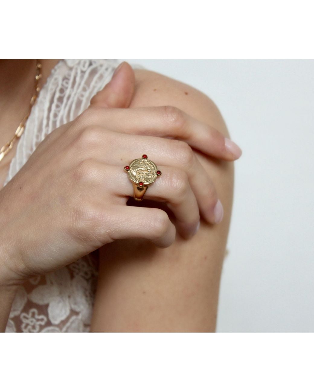Gem Island White Dolce Vita Ring