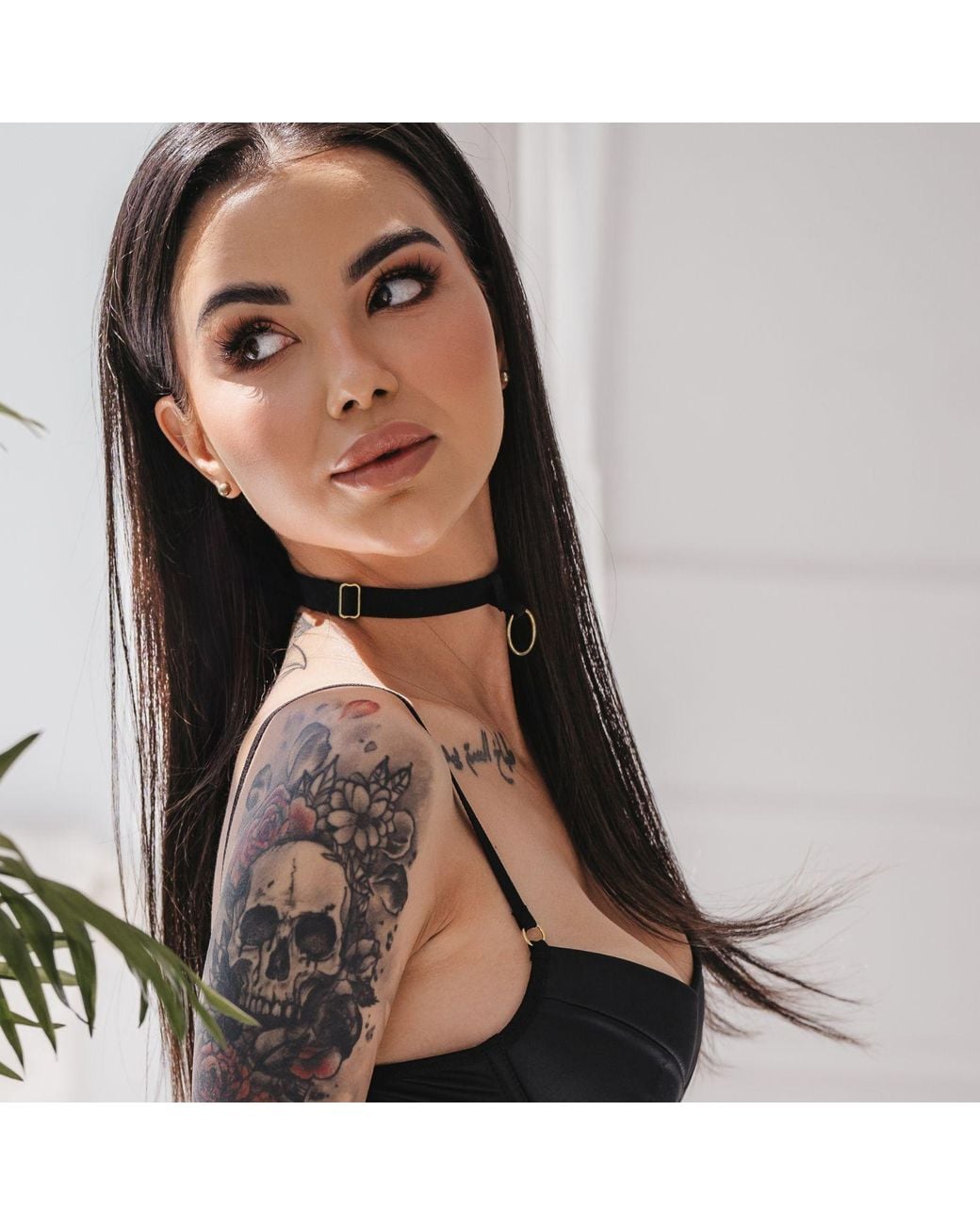 Promees Black Carmela