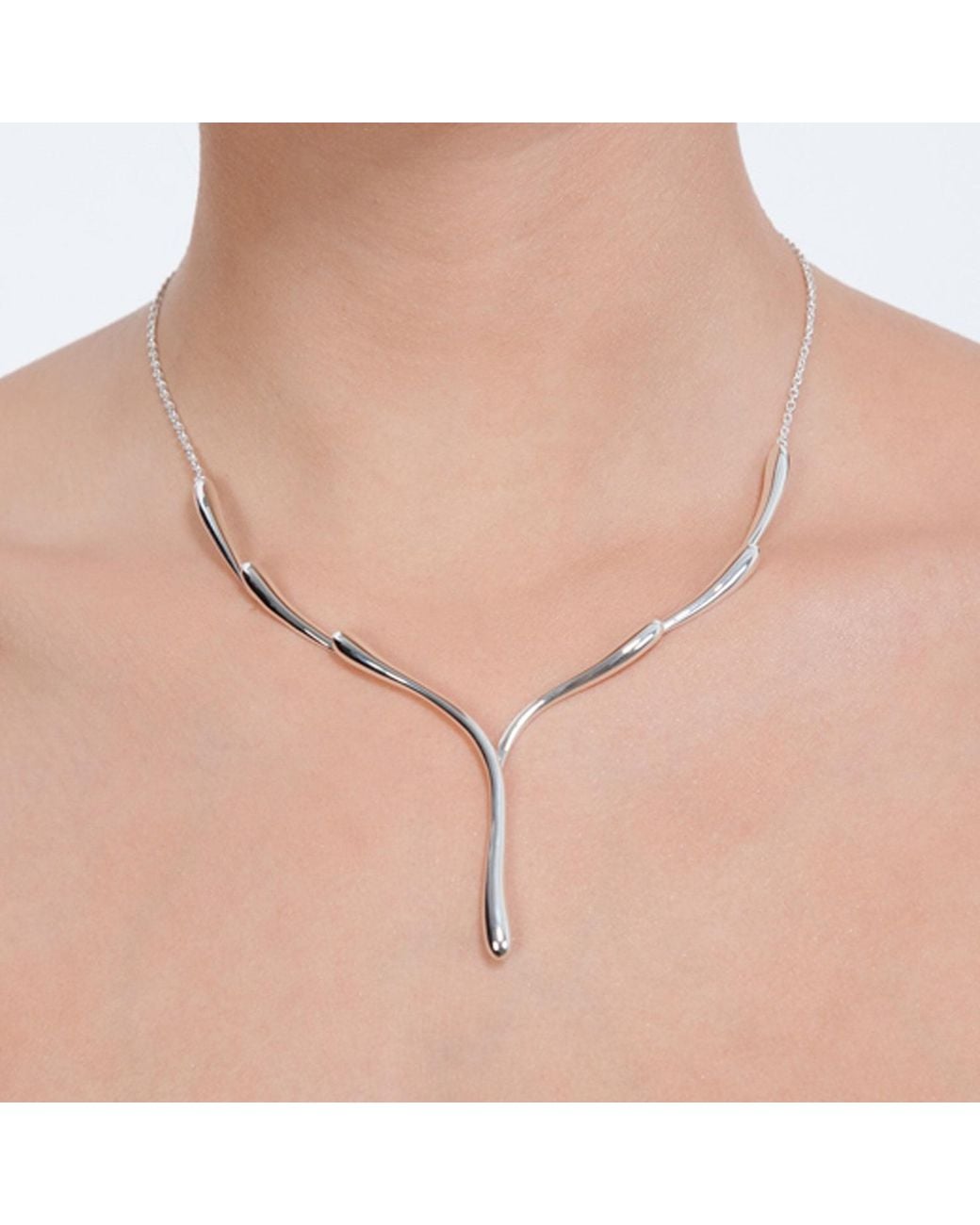 Lucy Quartermaine Metallic Sterling Single Melting Necklace