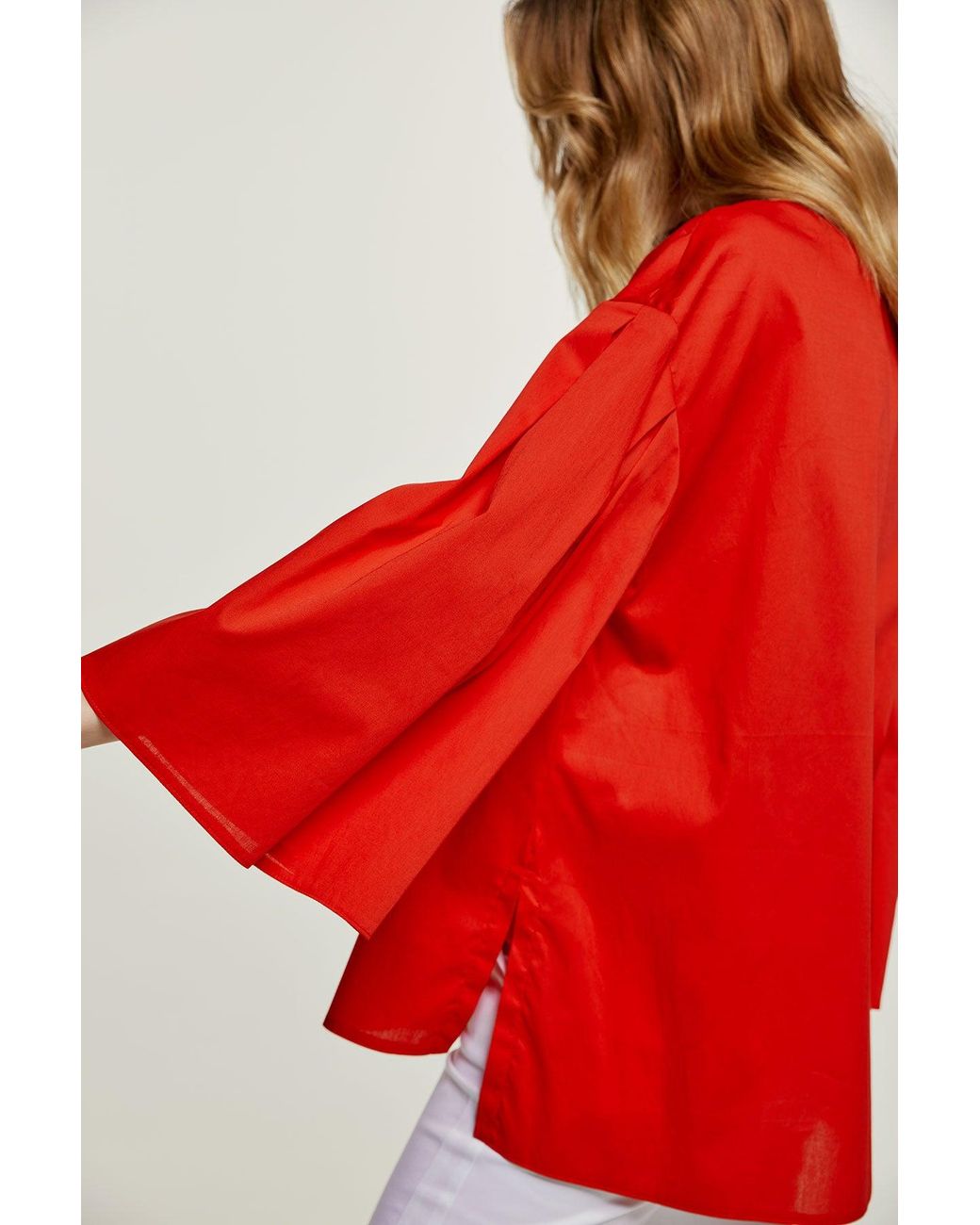 Conquista Red Wide Sleeve Blouse