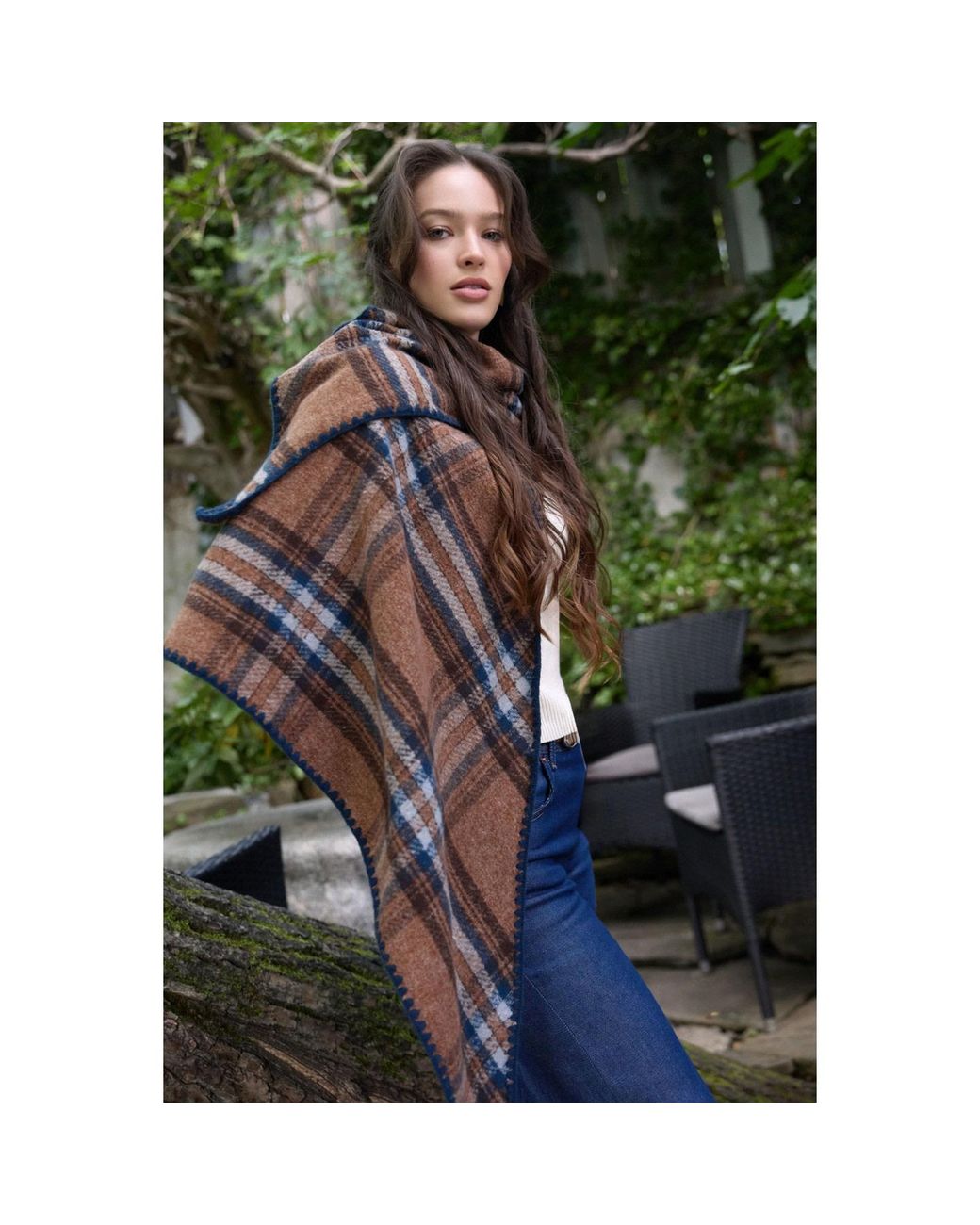 Saachi Brown Knitted Plaid Triangle Shawl