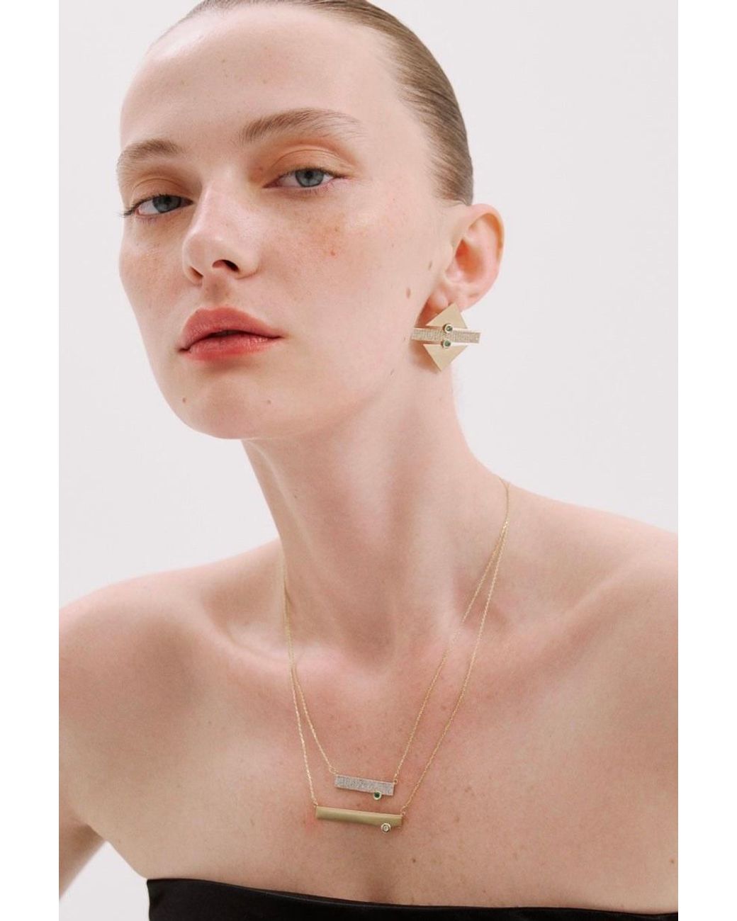 Dime Tribe Metallic Earrings With Geometric Details, Diamond And Savourite