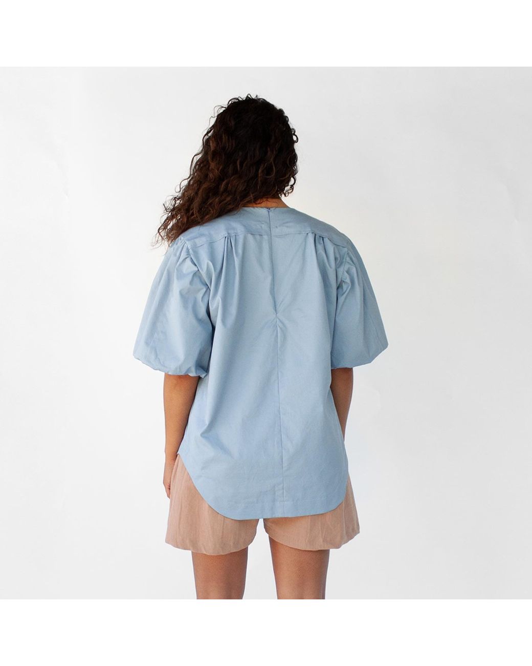 Joeleen Torvick Gray Puff Sleeve Gathered Top