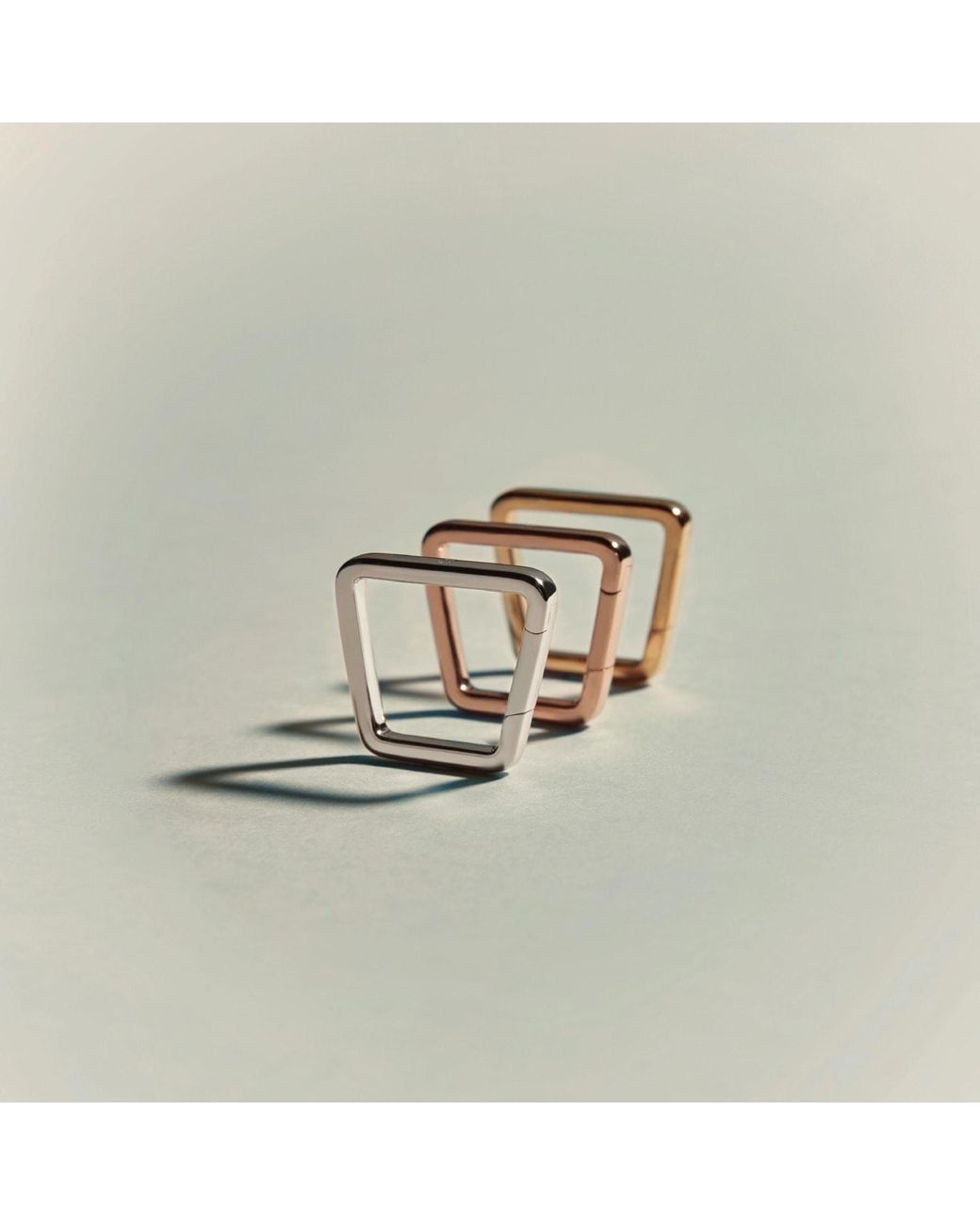 Onia White Trapezoid Ring Lock