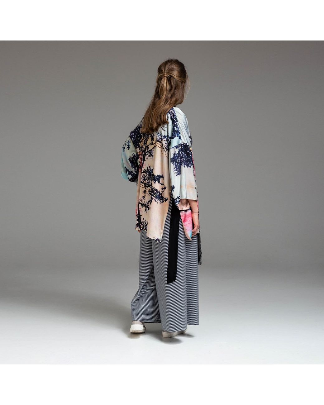 ARTISTA Blue Air Kimono