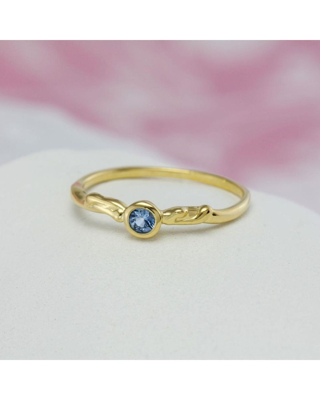 Isla Silver Metallic Sapphire Dainty Ring