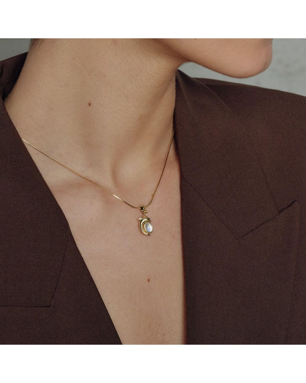 Freqnc Atelier Metallic Mini Dolphin Charm