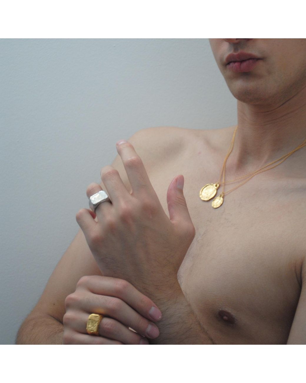 De Roms White The Apex Molten Signet Statement Ring