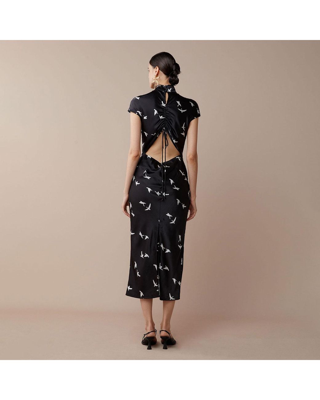 Silkinc Black Swan Goose Backless Cheongsam