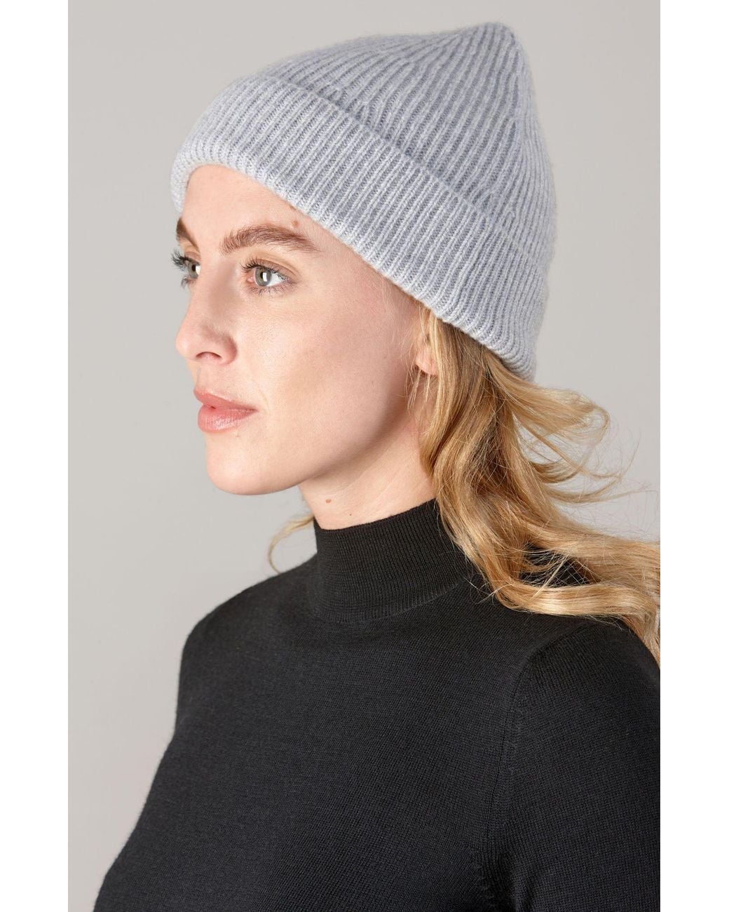 Paul James Knitwear Gray Lightweight Merino Cashmere Beaulinee Beanie