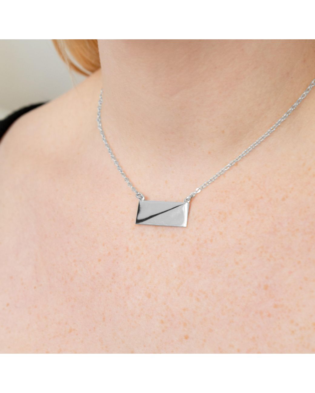 Cier Metallic Flex Necklace