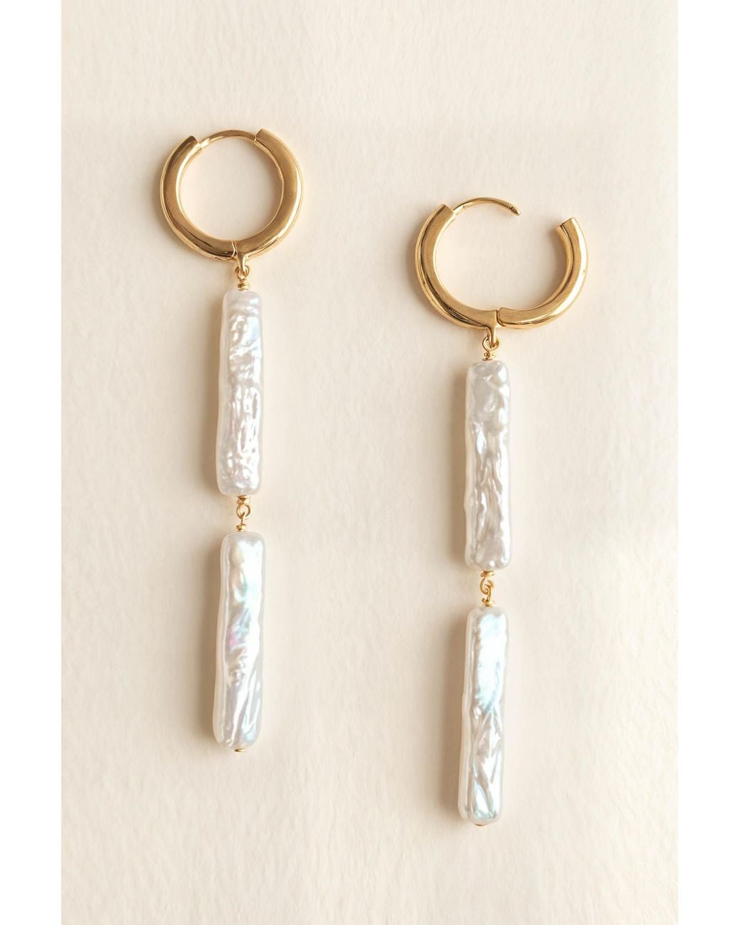Astor & Orion White Ariko Pearl Huggies