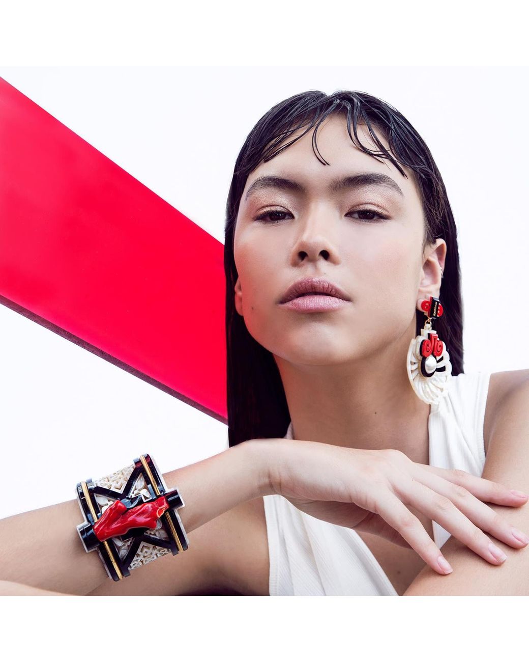 Gissa Bicalho Red Handmade Earring Shell And Pearl