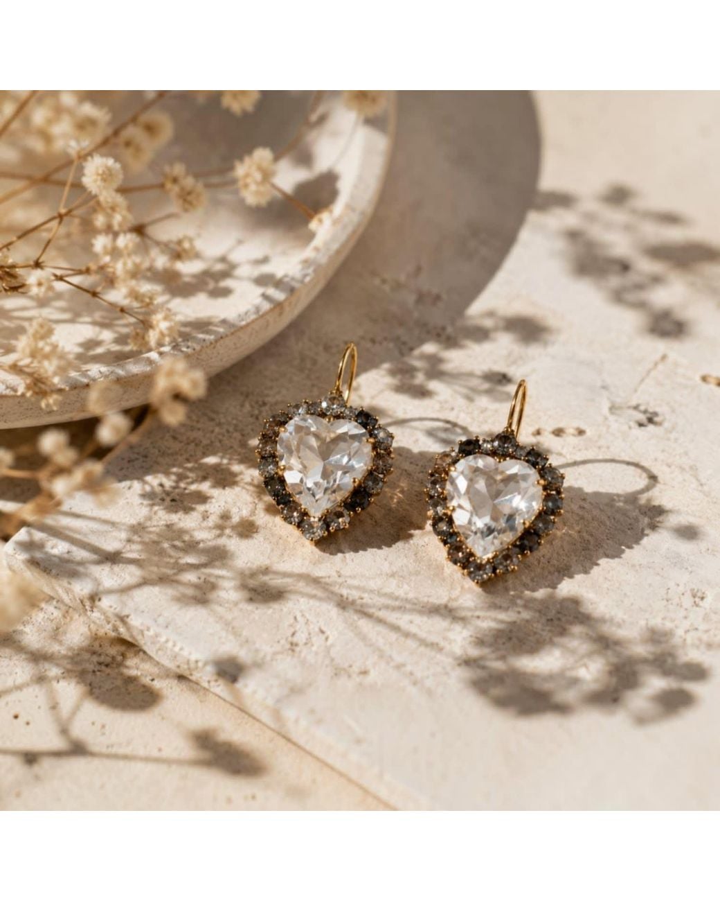 Vstyle Metallic Amore Swarovski Heart Earrings