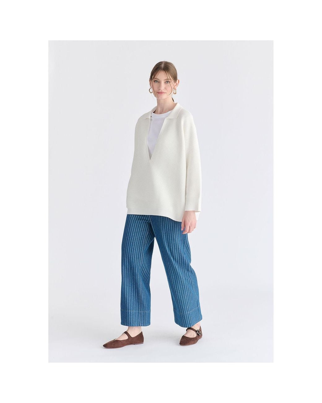 Paisie White Low Cut Polo Collar Ribbed Jumper