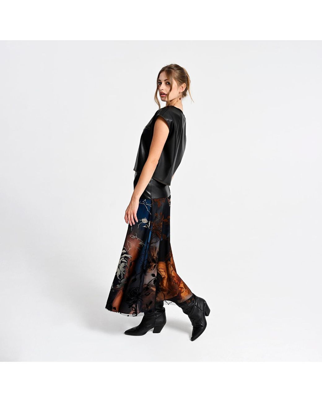 Lalipop Design Black Sleeveless Blouse With Vegan Leather Finish & Zipper Detail