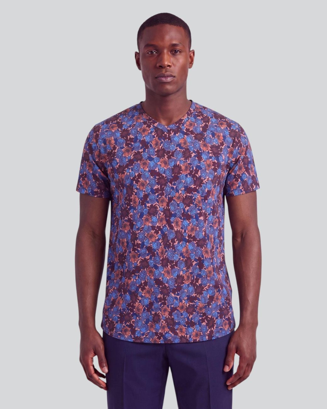 Lords of Harlech Blue Maze Ternberg Floral Amber Stretch Cotton V-Neck Tee for men