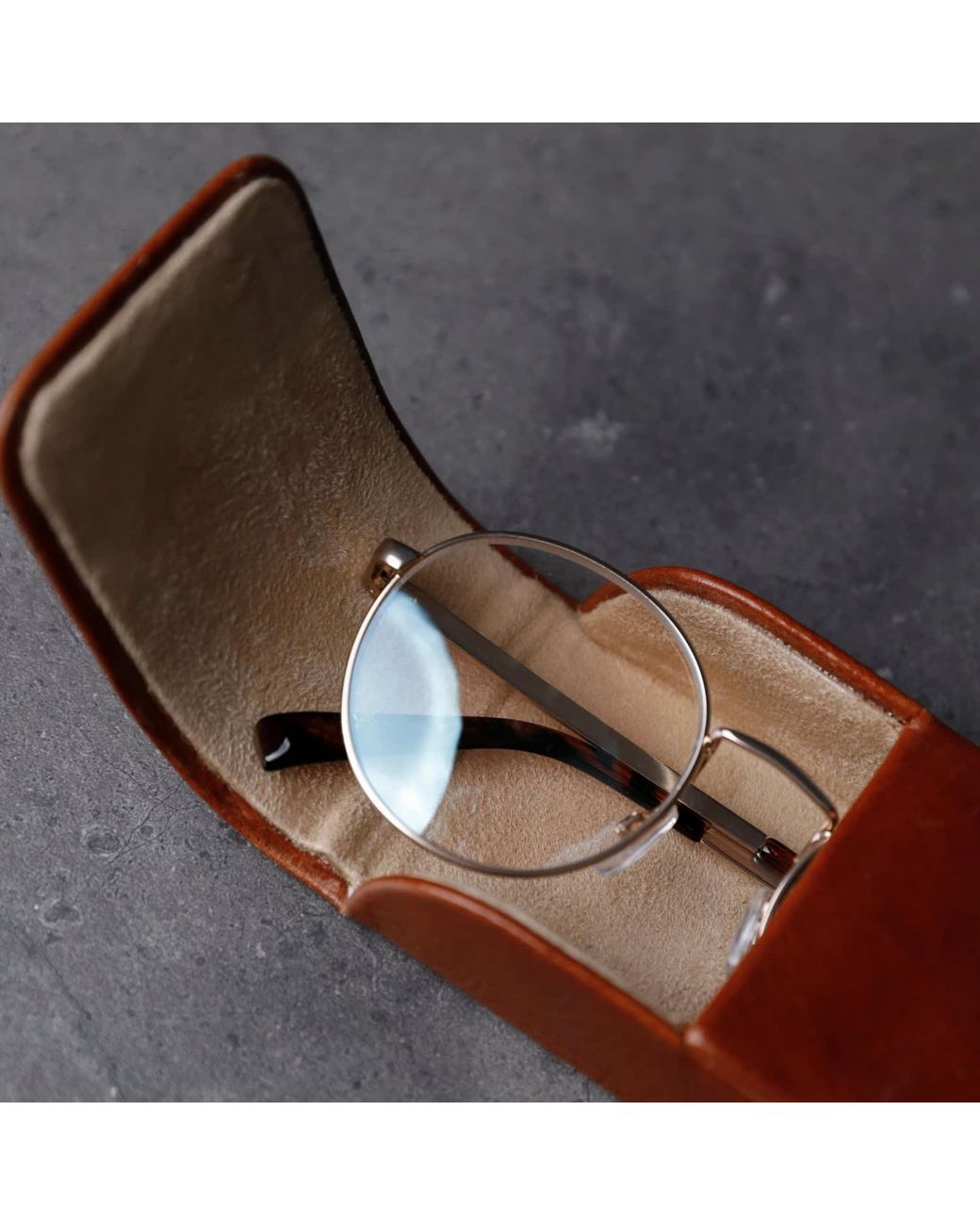 Time Resistance Red Hard Shell Leather Eyeglasses Cover Cognac – The Sign Of Four for men