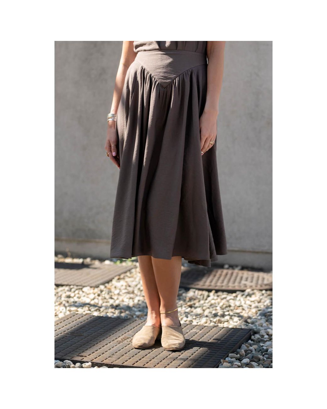 Oh!Zuza Gray Neutrals Echo Viscose Midi Skirt With Pockets – Cocoa