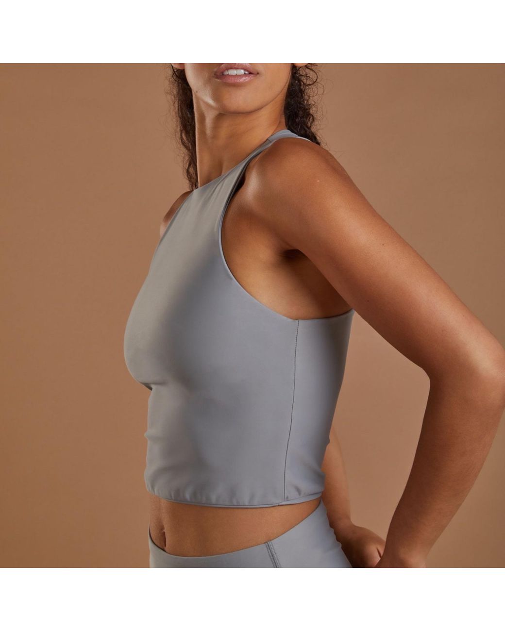 NUMBAT Gray Smooth Sports Crop Tank