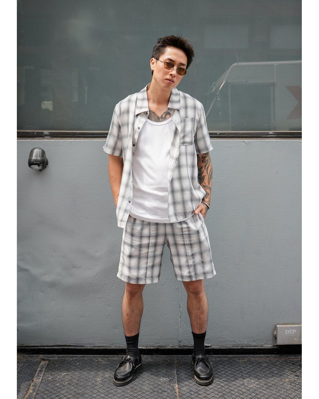 Éclectique Gray Tailored Monotone Plaid Shorts for men