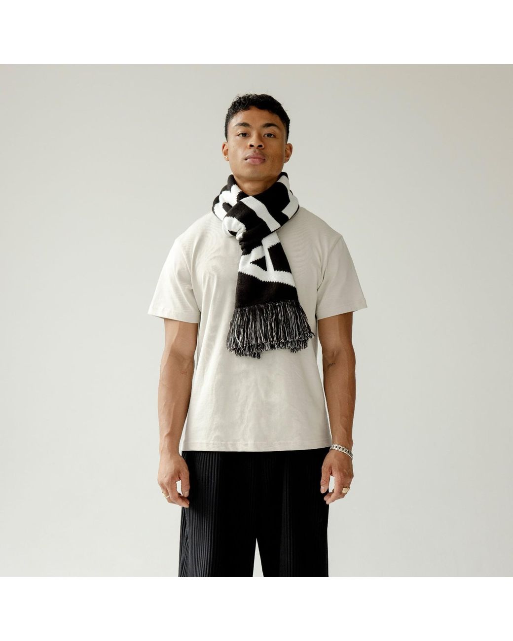 Arctic Fox & Co. Black The Arctic Fox Football Scarf
