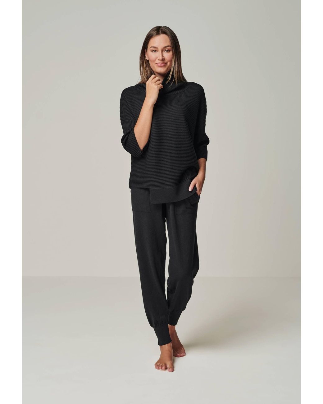 YOU LOOK PERFECT Blue Pullover Bailey, Merino Asymmetric Turtleneck Pullover