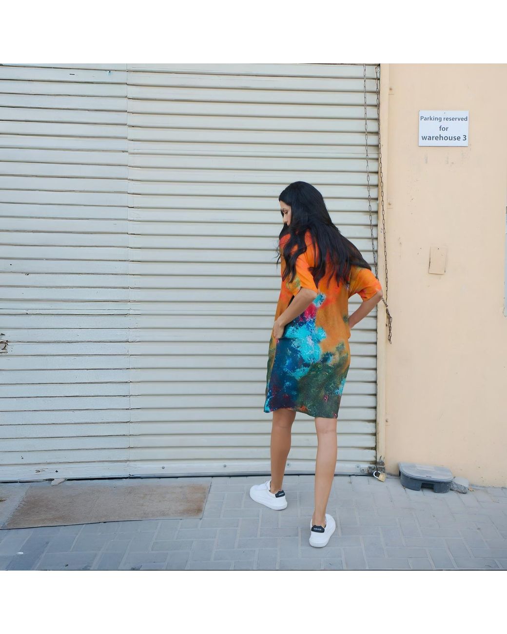 DHARA SHETH DUBAI Orange Canvas & Chaos Abstract Print Short Kaftan Dress