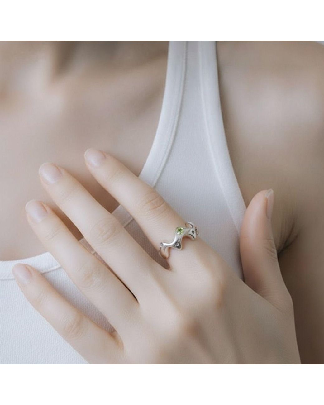 Tg-Jewellery by Tamara Gervasio White Sea Slug Ring Round Peridot Cabochon