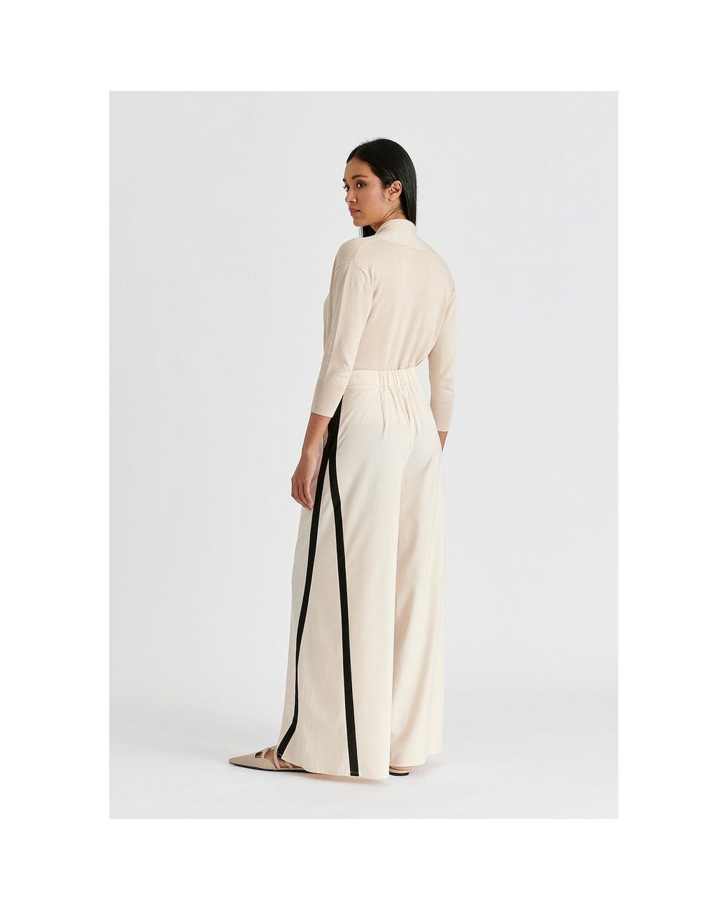 Paisie Natural Neutrals Cropped Sleeve Knit Wrap Top