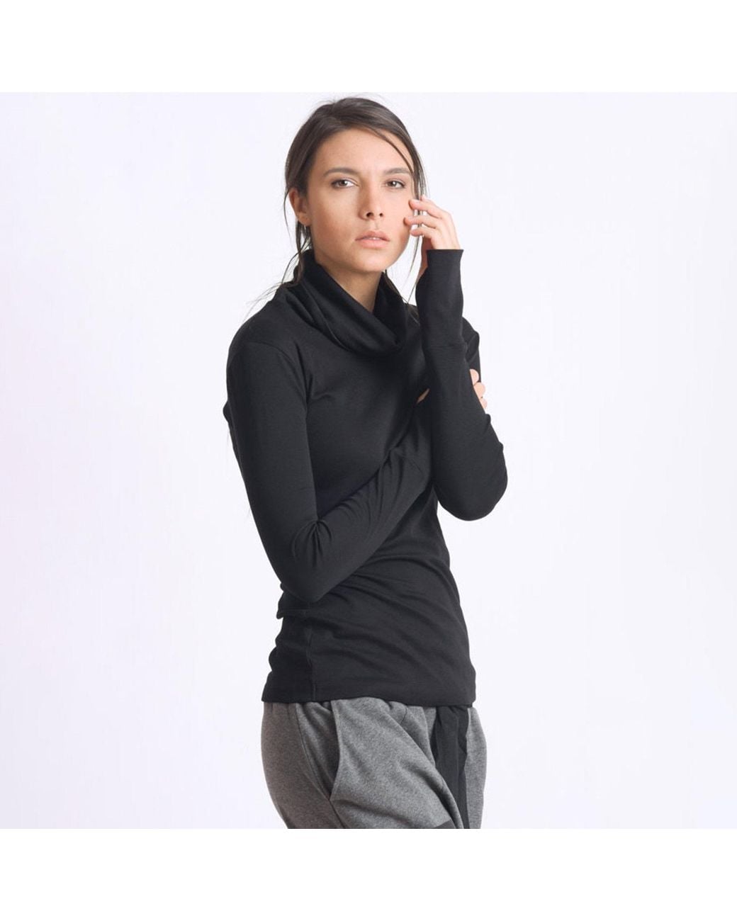 Metamorph Black Long Sleeve Top With Thumbholes