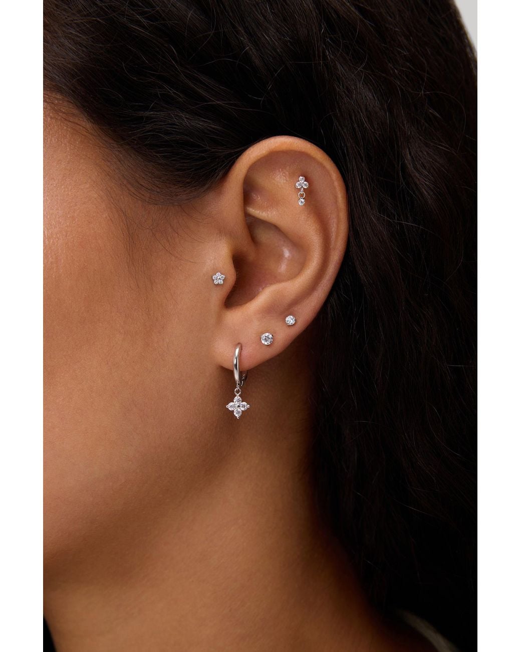 Vanhi Metallic Crystal Dangle Threadless Flat Back Titanium Cartilage Stud