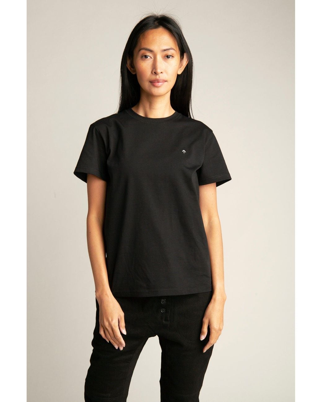 Reet Aus Black T-Shirt For Basic