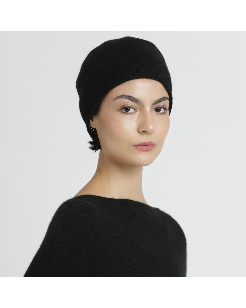 Pink Maharani Black Knitted Winter Beanie –