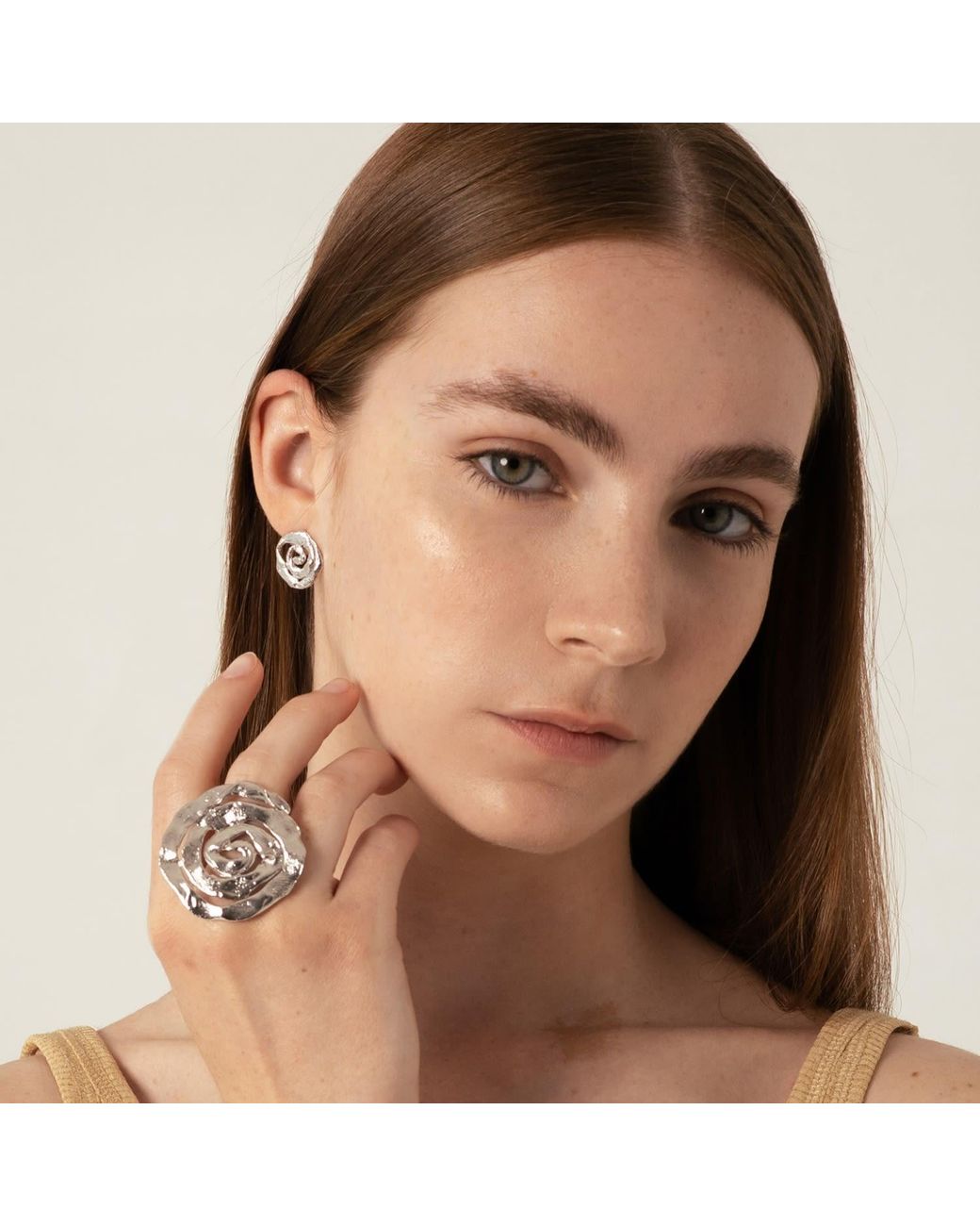 EVA REMENYI Metallic Origin Ring