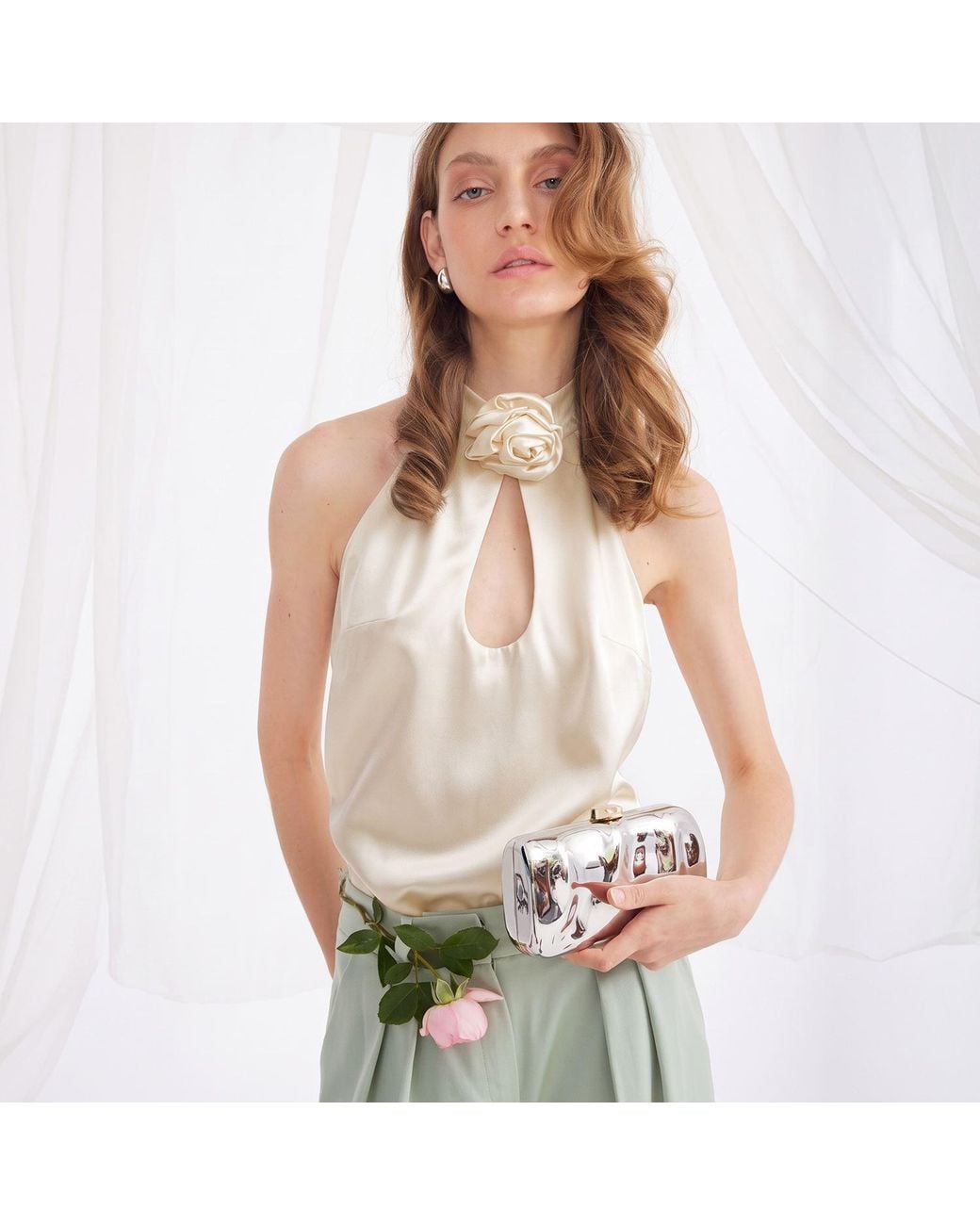 Jnsq (Je Ne Sais Quoi) White Teardrop Silk Rosette Top