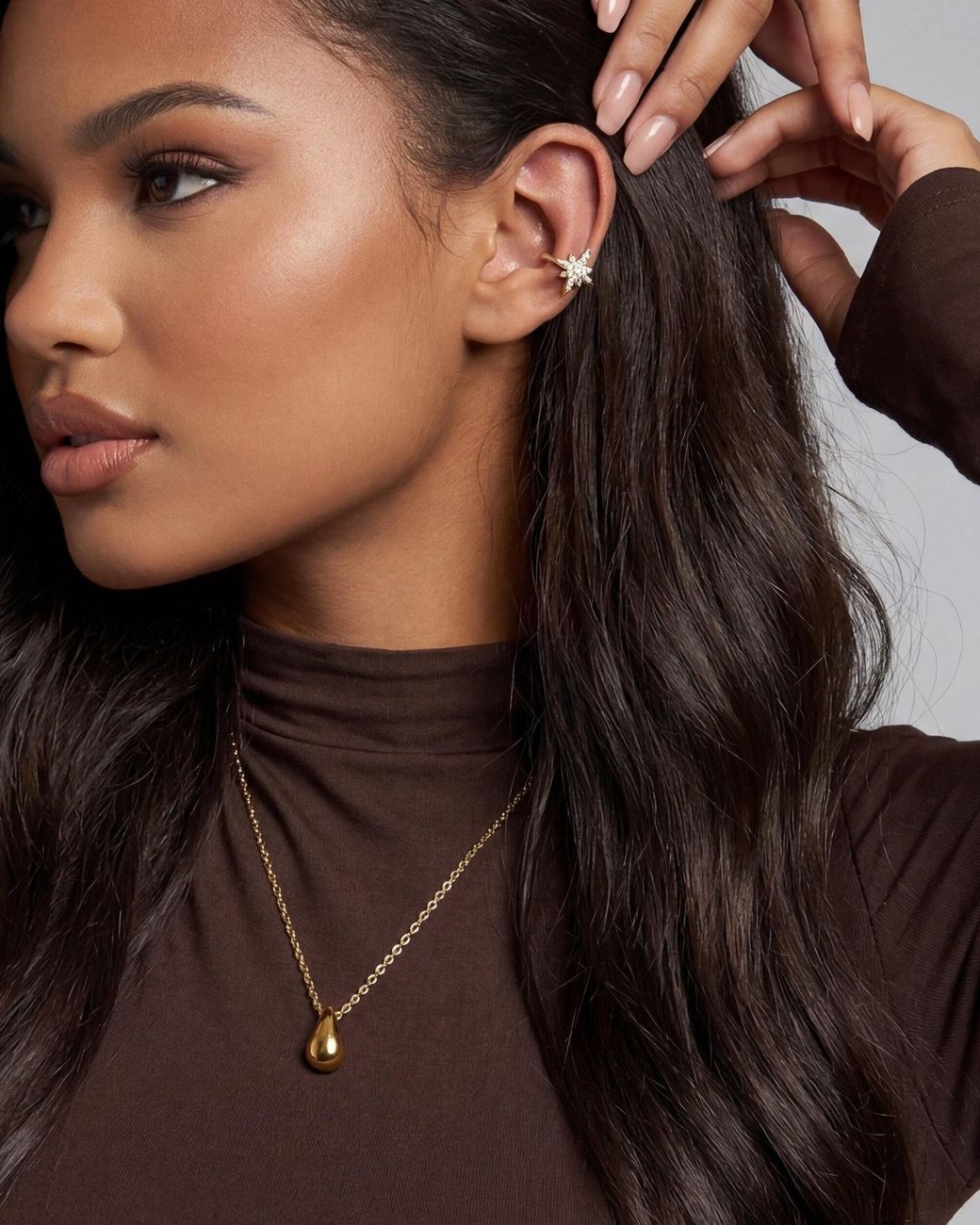Elk & Bloom White 14K Dainty Teardrop Pendant Necklace