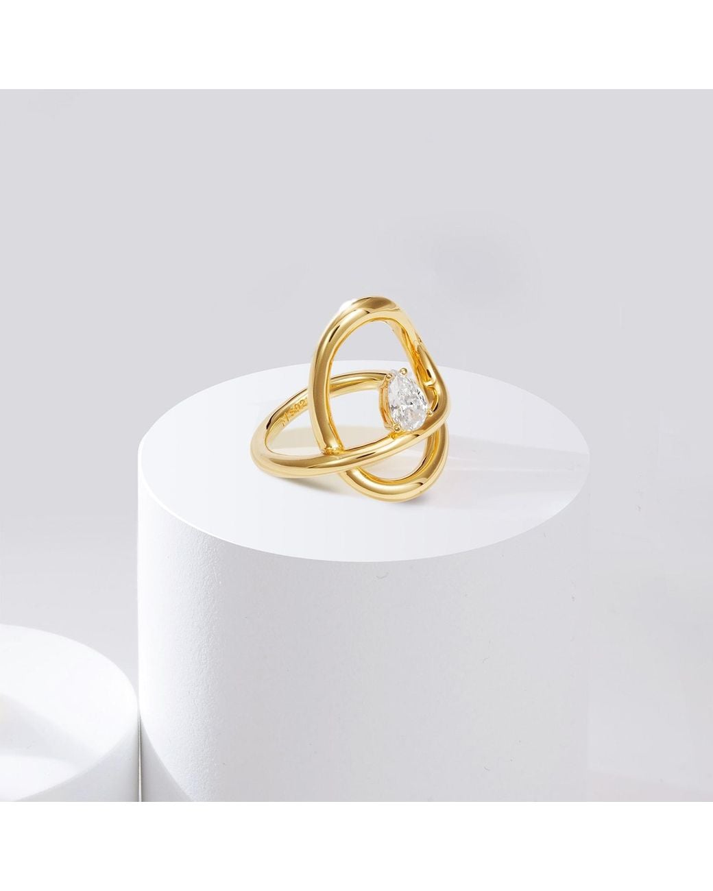 Meulien Metallic Flowing Waterdrop Solitaire Ring